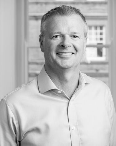 Mike Dakin